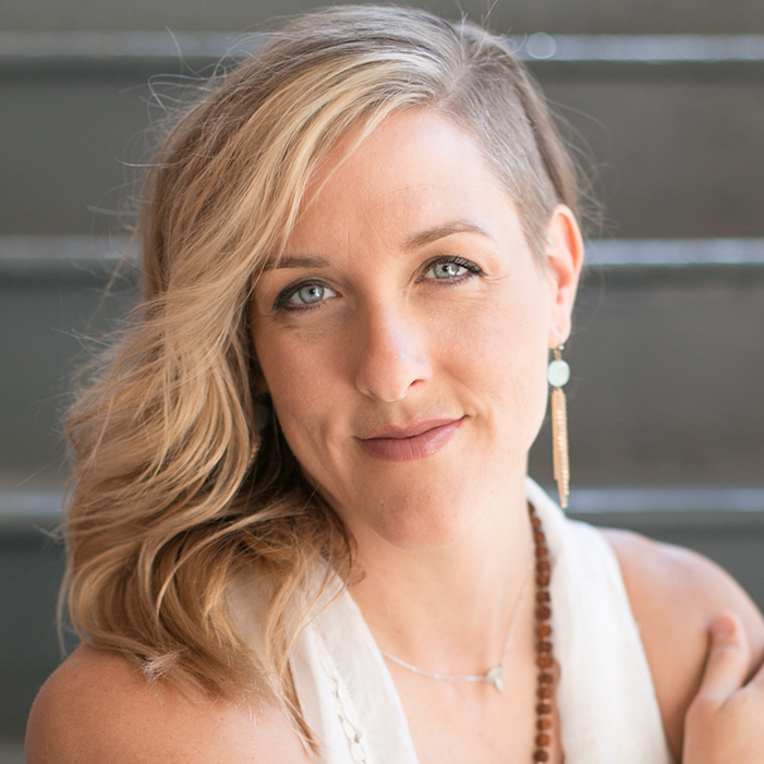 Sarah Nannen speaker, TEDx speaker, and author empowerment coach
