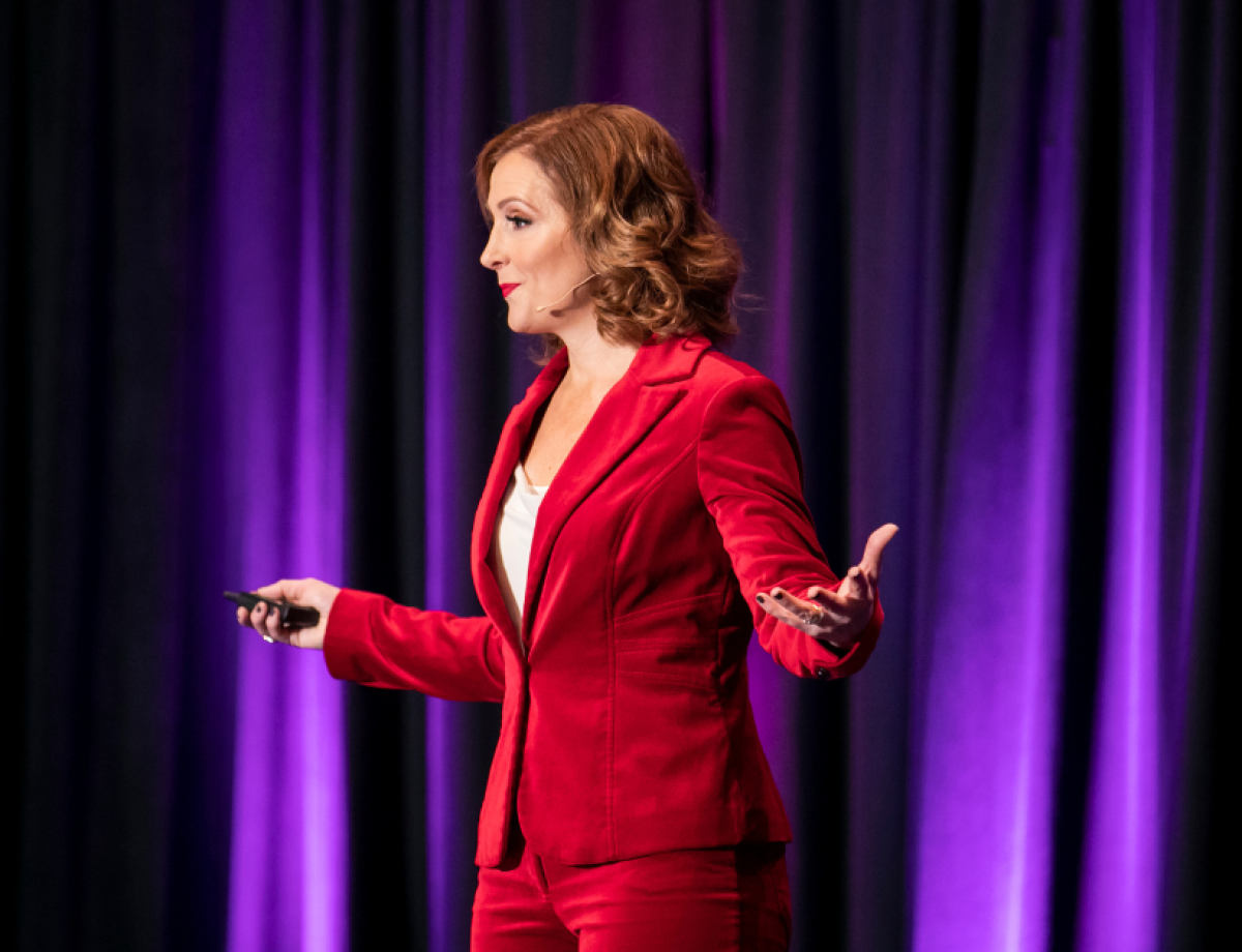 How to Be a Better Public Speaker_ Improve Your Speaking Skills [updated March 2024]